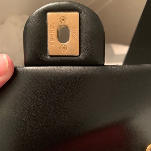 (SOLD)AUTHENTIC CHANEL MINI - Picture 5 of 8